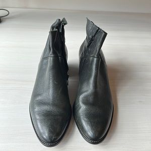 Paul  Green ankle high boots